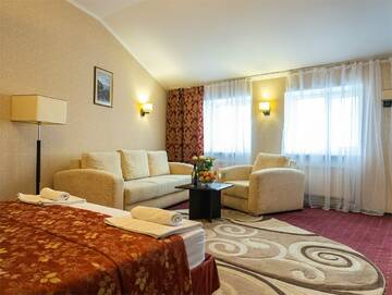 Cемейный номер с собственной ванной комнатой в Гостинице Absolut