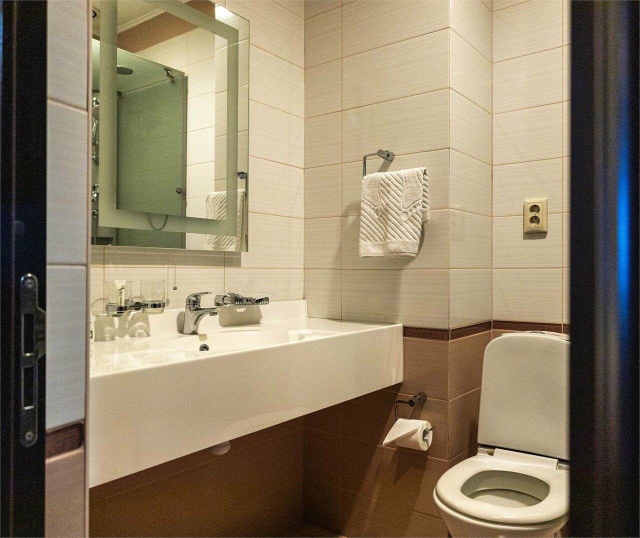 Фотографии номера Двухместный номер эконом-класса с 1 кроватью в Гостинице Absolut Калуга