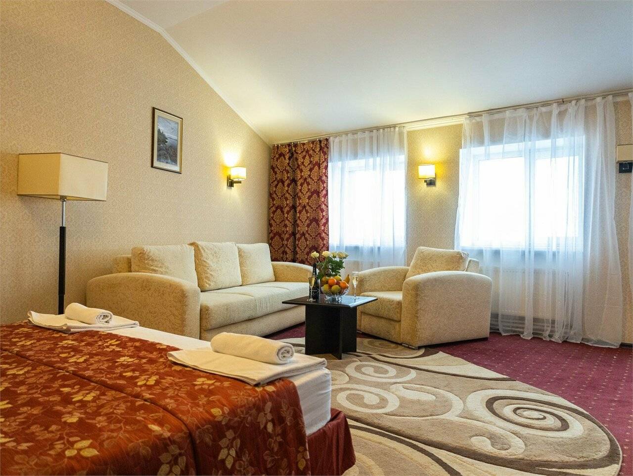 Cемейный номер с собственной ванной комнатой